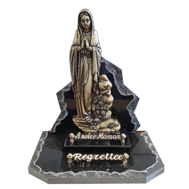 Statue Vierge Roses granit bords bruts 30x34cm