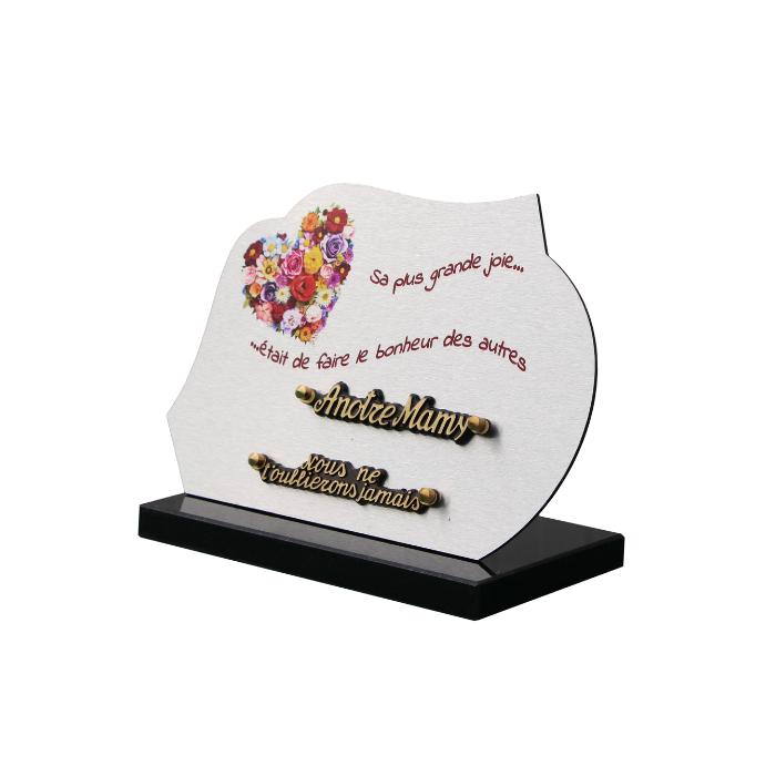 Plaque dibond forme cœur de fleurs 