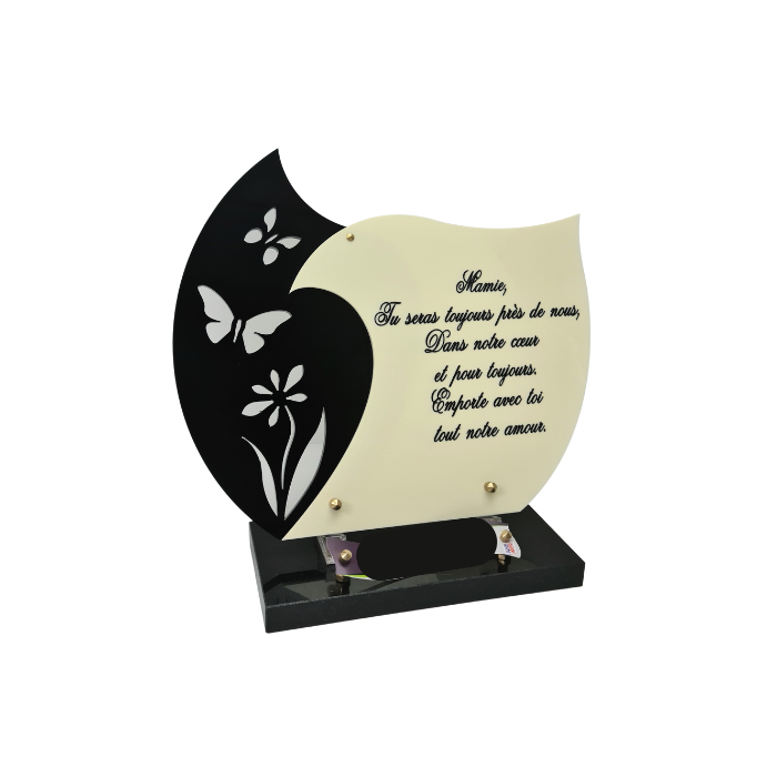 Plaque plexiglas ivoire texte "Mamie"  24,5x34cm